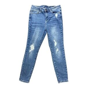 Judy Blue Mid Rise Distressed Skinny Mid-Wash  Size 29 (fit more like a 28)